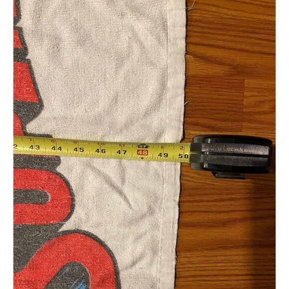 Vintage 1982 DC Comics Flying Superman Beach Towel Full Size 50X26 Rare - Picture 6 of 7